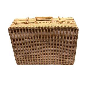 Woven Wicker Rattan Suitcase Picnic Basket Cottagecore Accent Case 18x13x8 Vtg